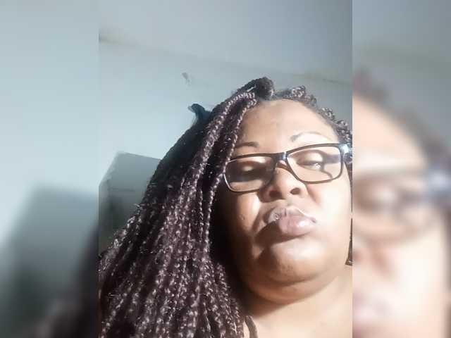 Lilith826 live cam on BongaCams