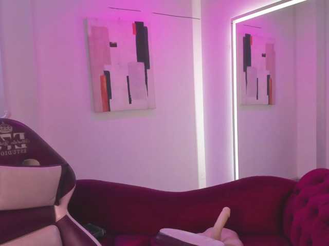 Leia-laurent live cam on BongaCams