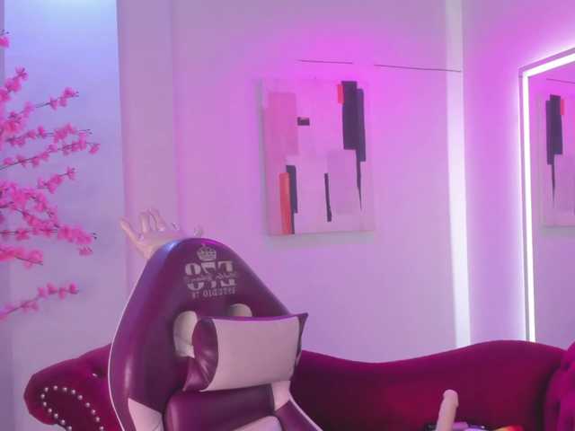 Leia-laurent live cam preview