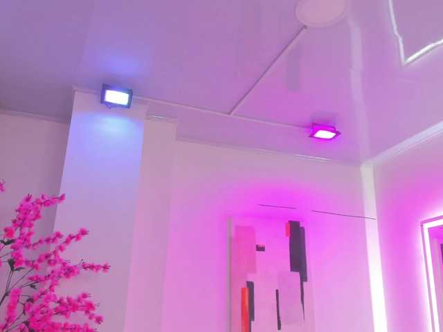 Leia-laurent live cam on BongaCams