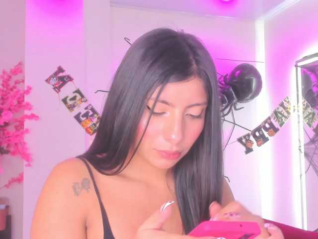 Leia-laurent live cam on BongaCams