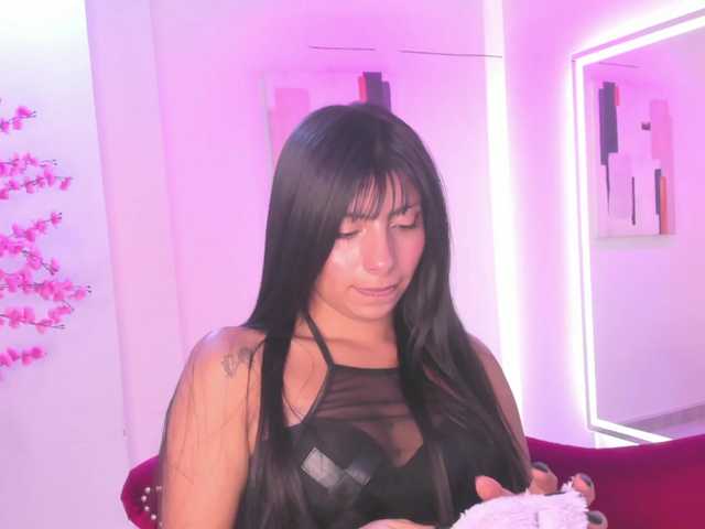 Leia-laurent live cam on BongaCams