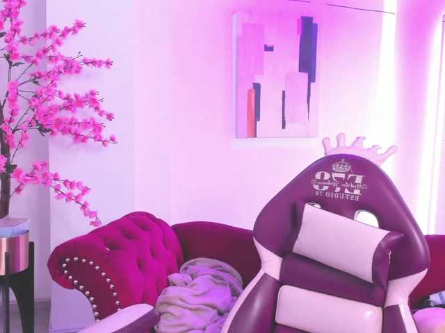 Leia-laurent Cam en directo en BongaCams