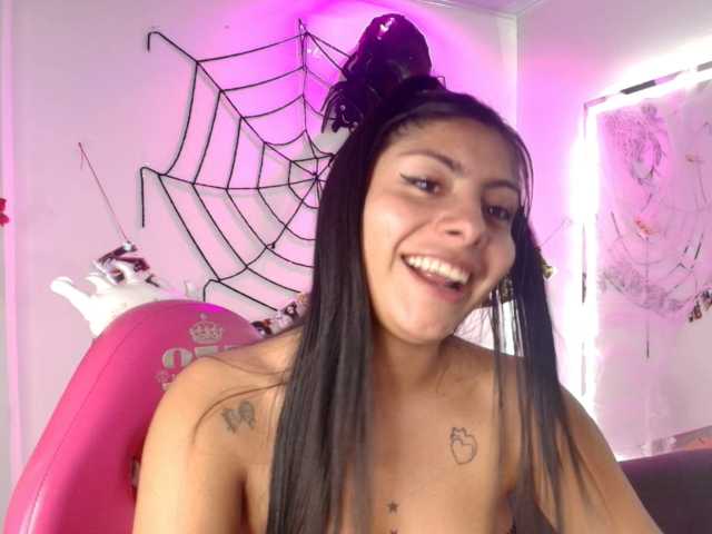 Leia-laurent live cam on BongaCams