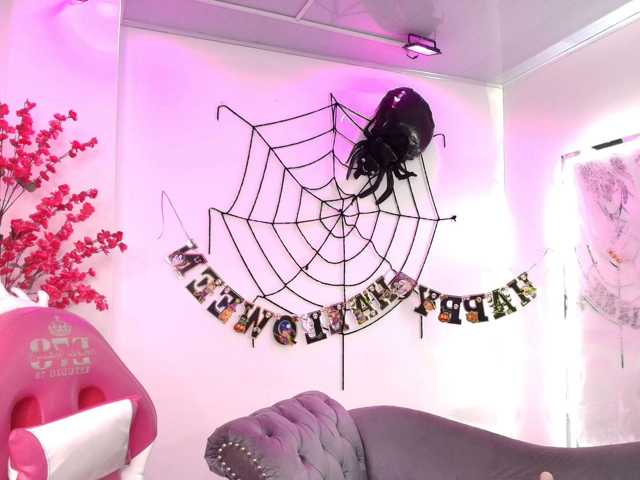 Leia-laurent live cam on BongaCams