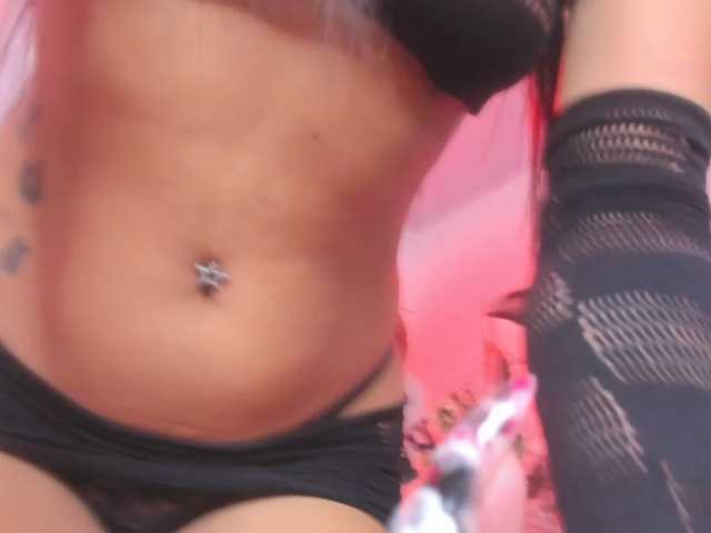 Leia-laurent live cam on BongaCams