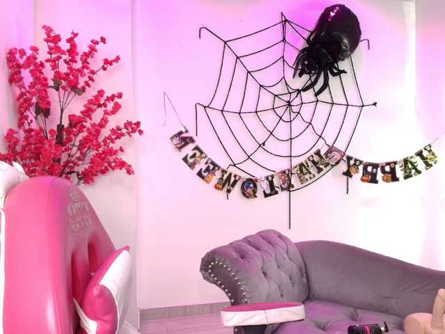 Leia-laurent live cam on BongaCams
