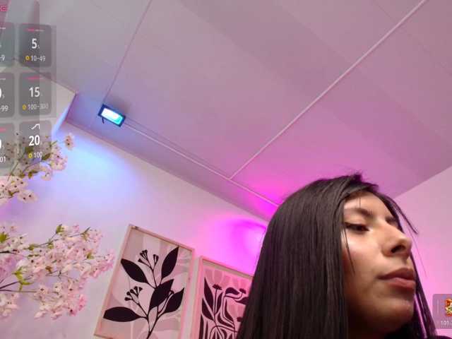 Leia-laurent live cam preview