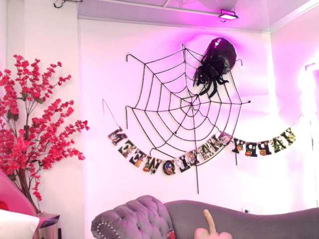 Leia-laurent live cam on BongaCams