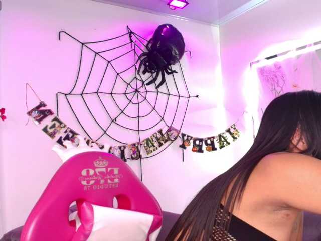 Leia-laurent live cam on BongaCams