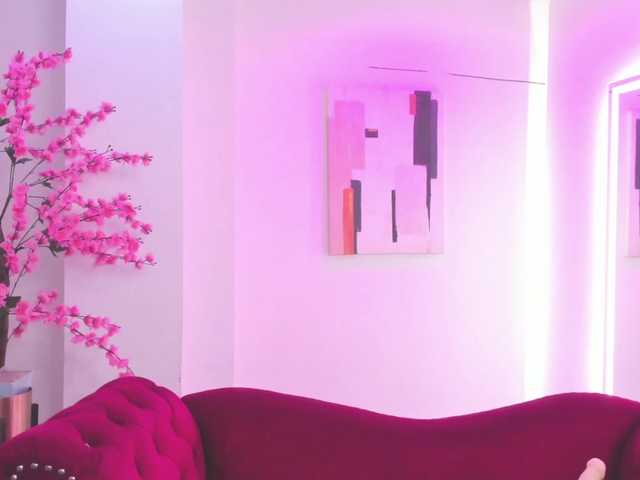 Leia-laurent live cam on BongaCams