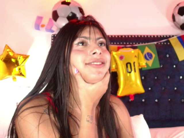Leia-laurent live cam on BongaCams
