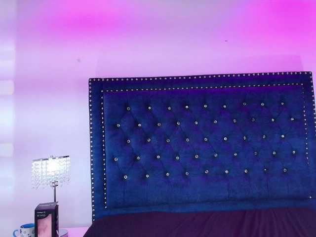Leia-laurent live cam on BongaCams