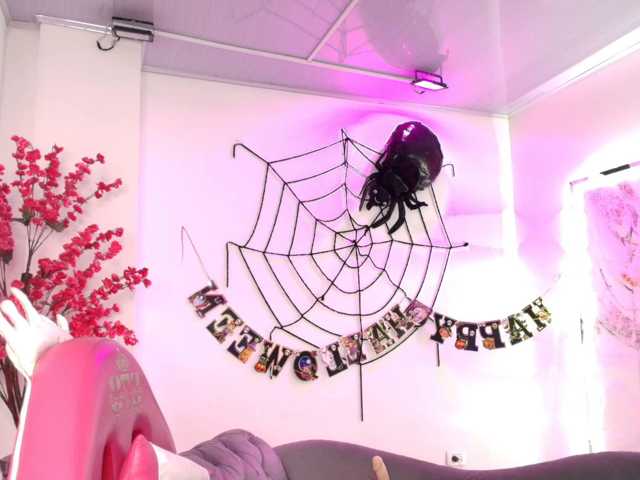 Leia-laurent live cam on BongaCams