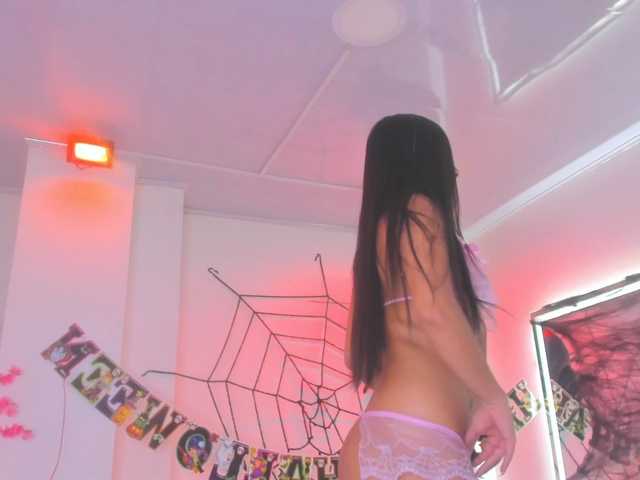Leia-laurent live cam on BongaCams