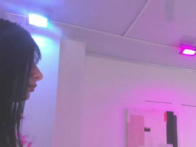 Leia-laurent live cam on BongaCams