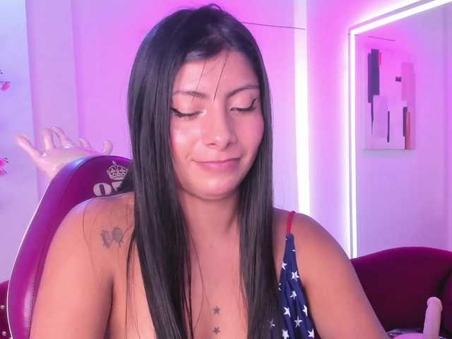 Leia-laurent live cam on BongaCams