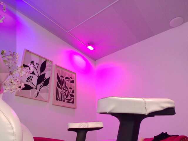 Leia-laurent live cam preview