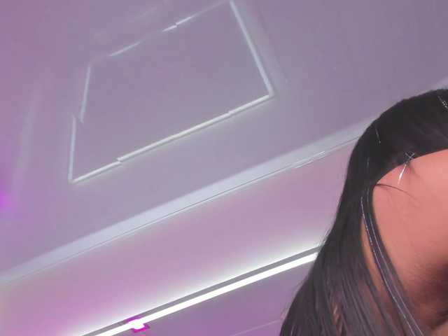 Leia-laurent live cam on BongaCams