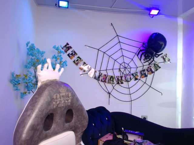 Leia-laurent live cam on BongaCams