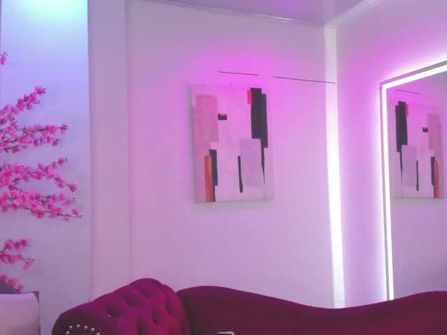 Leia-laurent live cam on BongaCams