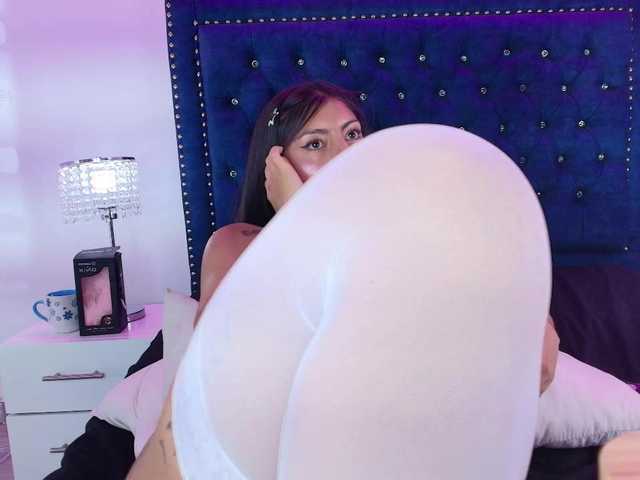 Leia-laurent live cam on BongaCams