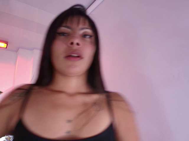 Leia-laurent live cam on BongaCams