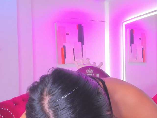 Leia-laurent live cam preview