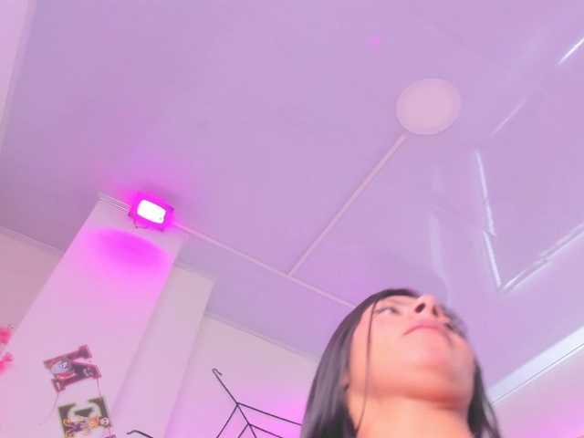 Leia-laurent live cam preview