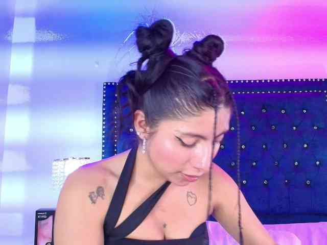 adult nude chat room Leia-laurent