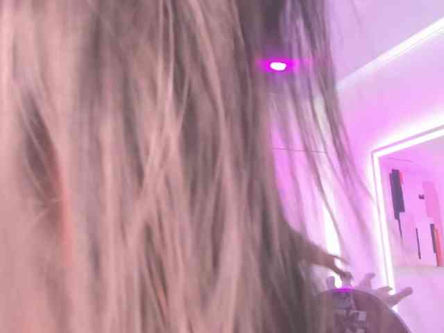 Leia-laurent webcam