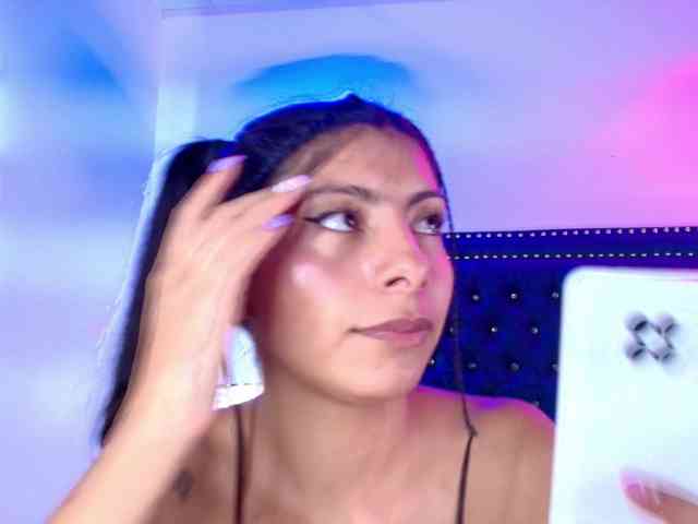 Leia-laurent Live Webcam on BongaCams