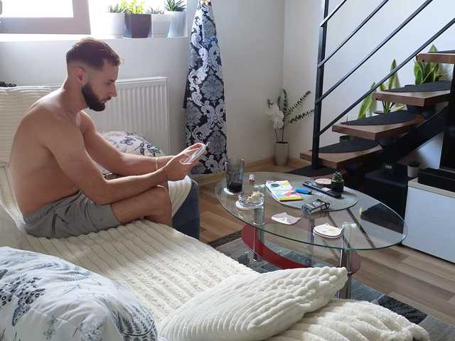 RyanStorm live webcam show