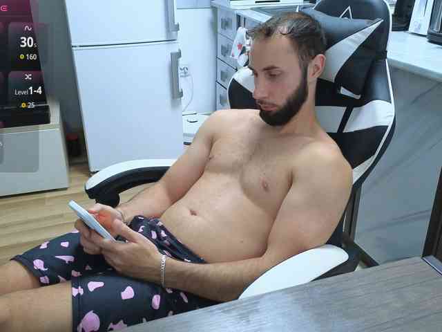 RyanStorm Sex Cam Show