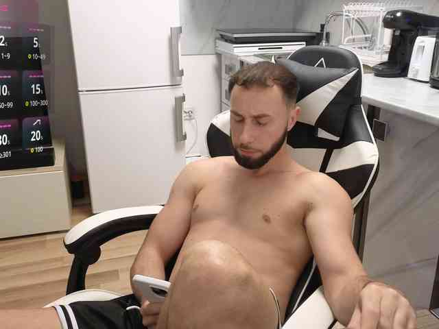 RyanStorm Sex Cam Show