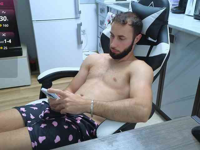 RyanStorm Sex Cam Show