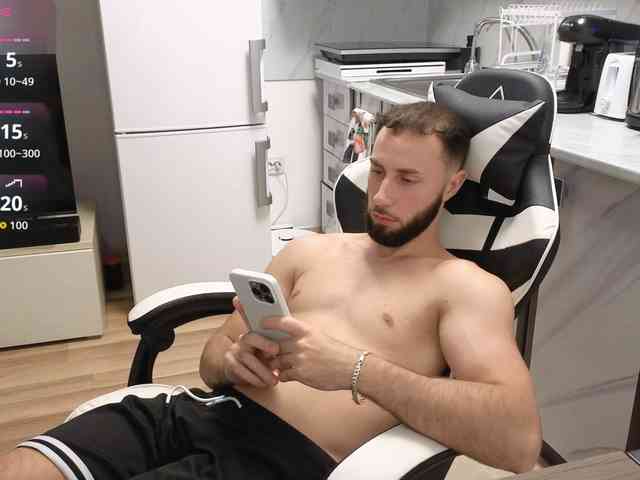 RyanStorm Sex Cam Show