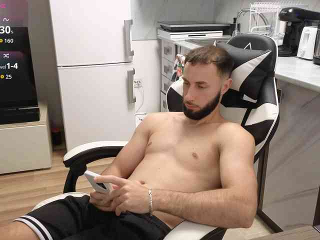 RyanStorm Sex Cam Show