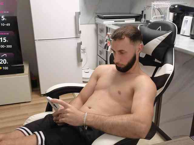 RyanStorm Sex Cam Show