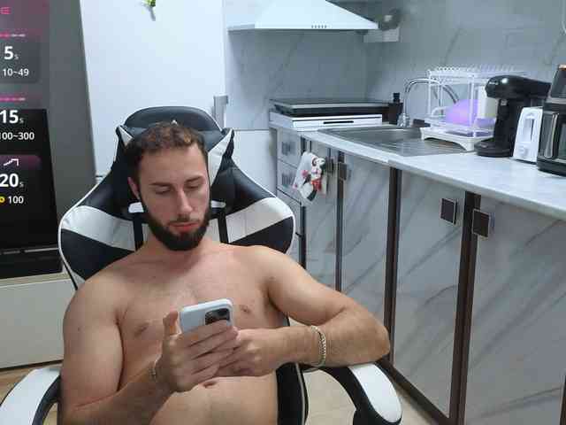 RyanStorm Sex Cam Show