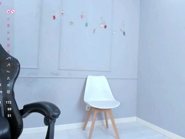 LinaXin's BongaCams show and profile