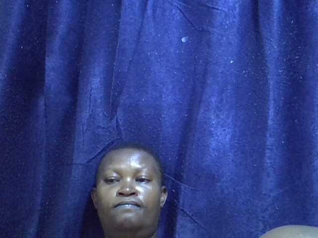 Sexymummy1 live cam on BongaCams