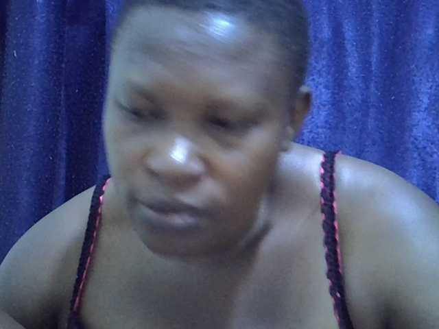 Sexymummy1 webcam bongacams model stream image