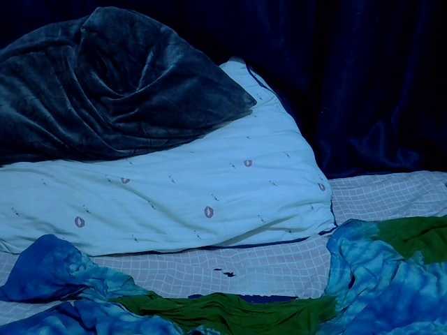Sexymummy1 live cam on BongaCams