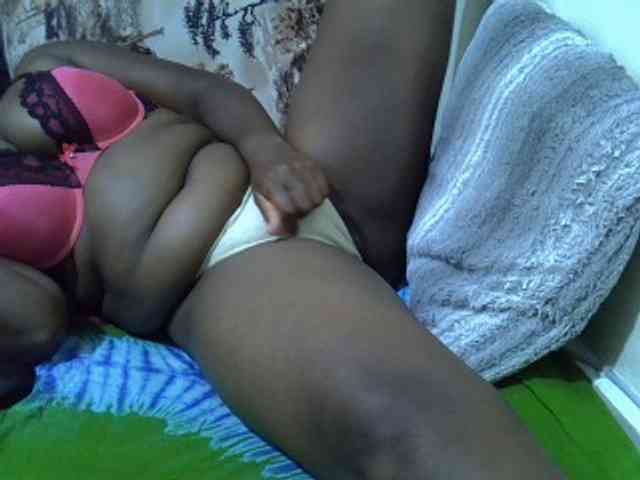Sexymummy1 webcam