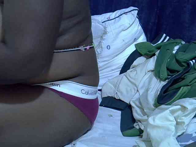Sexymummy1 webcam