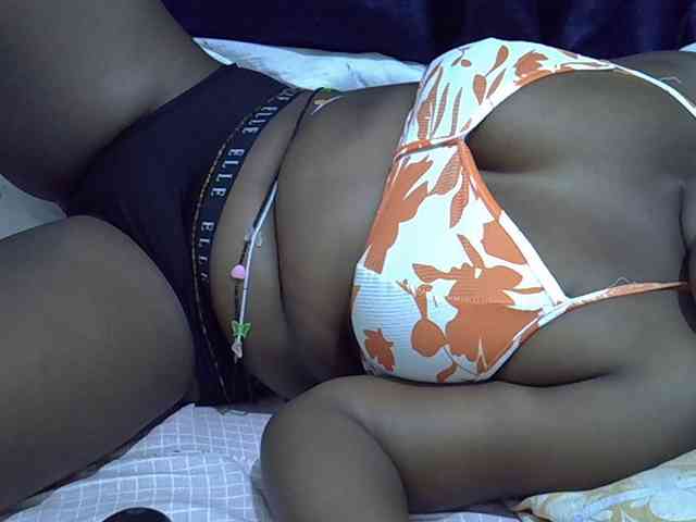 Sexymummy1 webcam