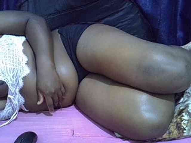 Sexymummy1 webcam