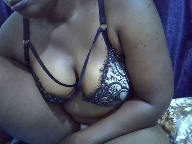 Sexymummy1 webcam
