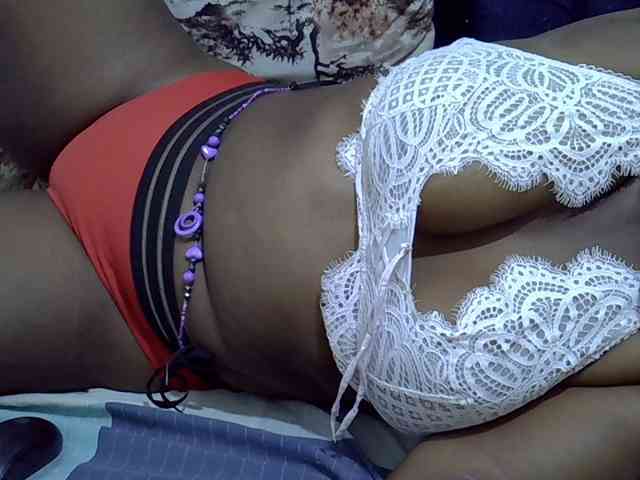 Sexymummy1 webcam